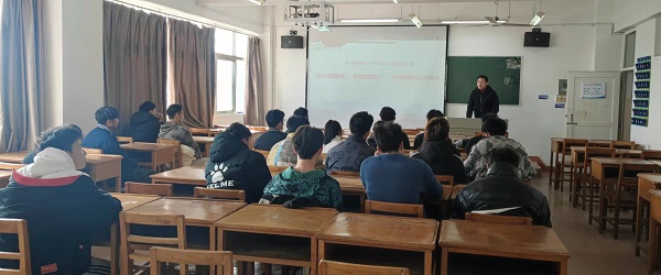 说明: C:\Users\Administrator\Desktop\beat365亚洲版官网领导为2021级学生上第一堂思政课2022.3.3\beat365亚洲版官网领导为2021级学生上第一堂思政课2022.3.3\3.jpg