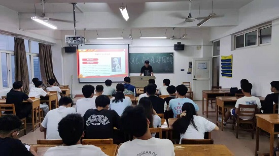 说明: C:\Users\Administrator\Desktop\beat365亚洲版官网开展感悟红色精神献礼建团百年主题团日活动2022.5.9\beat365亚洲版官网开展感悟红色精神献礼建团百年主题团日活动2022.5.9\1.jpg