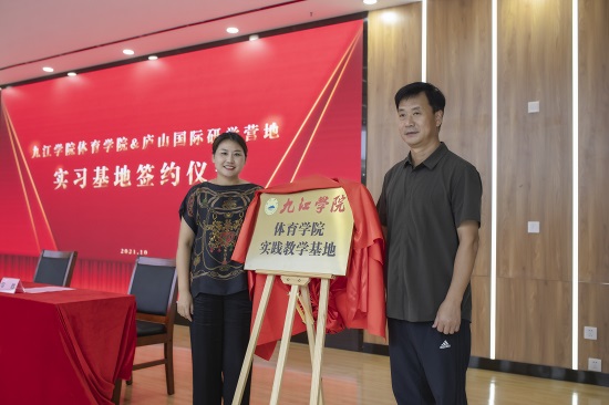 说明: C:\Users\Administrator\Desktop\f70ab4932d763dea3b27bb1bbb407c7.jpg