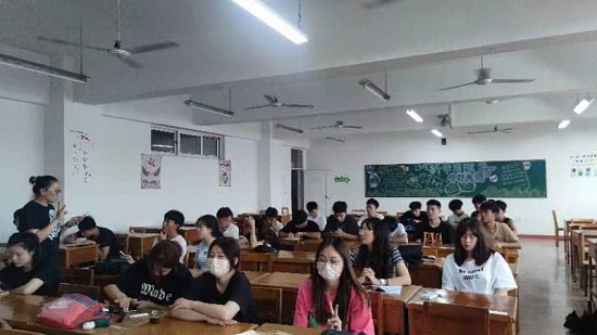 说明: C:\Users\Administrator\Desktop\beat365亚洲版官网开展大学生诚信教育活动2022.6.14\beat365亚洲版官网开展大学生诚信教育活动2022.6.14\2.jpg