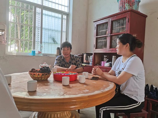 说明: C:\Users\Administrator\Desktop\beat365亚洲版官网开展2022年暑期经济困难学生家庭走访活动2022.7.1\beat365亚洲版官网开展2022年暑期经济困难学生家庭走访活动2022.7.1\2.jpg