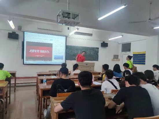 说明: C:\Users\Administrator\Desktop\beat365亚洲版官网开展大学生征兵宣传工作2022.4.11\2.jpg