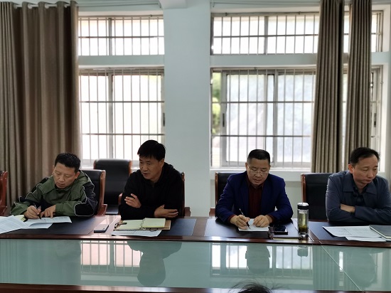 说明: C:\Users\Administrator\Desktop\beat365亚洲版官网党委中心组召开党的二十大精神学习交流会\beat365亚洲版官网党委中心组召开党的二十大精神学习交流会\IMG_20221025_083353.jpg