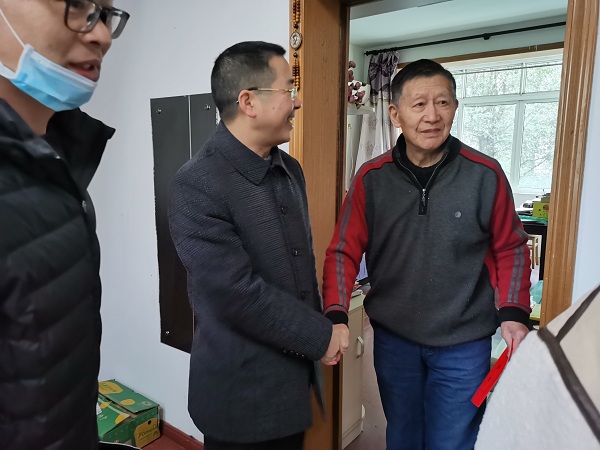 说明: C:\Users\Administrator\Desktop\beat365亚洲版官网走访慰问离退休老同志\IMG_20210118_091713.jpg