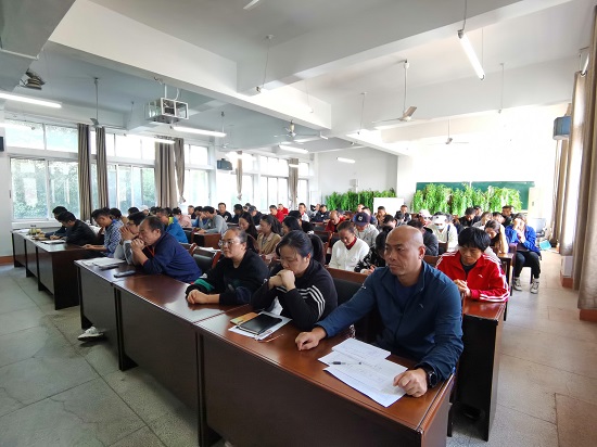 说明: C:\Users\Administrator\Desktop\beat365亚洲版官网召开师德师风建设专题报告会\beat365亚洲版官网召开师德师风建设专题报告会\IMG_20221102_140828.jpg